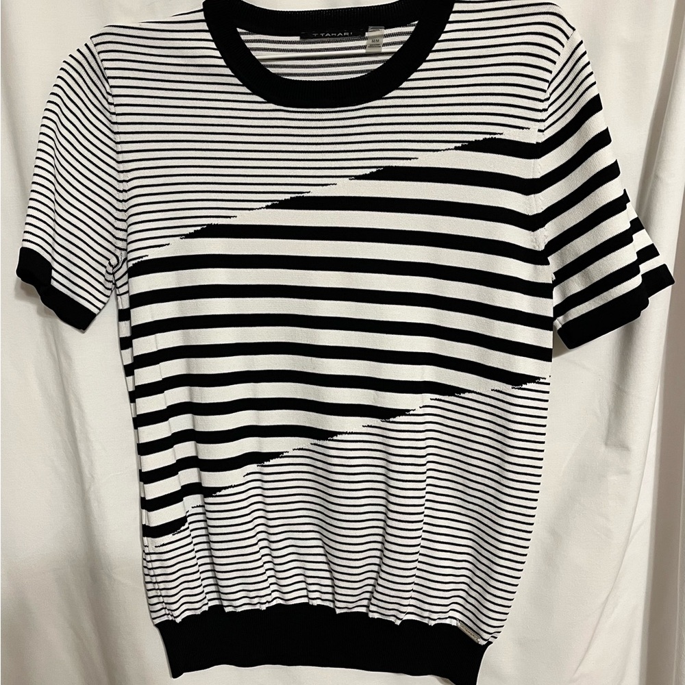 Black and white short sleeve sweater by T Tahari size medium